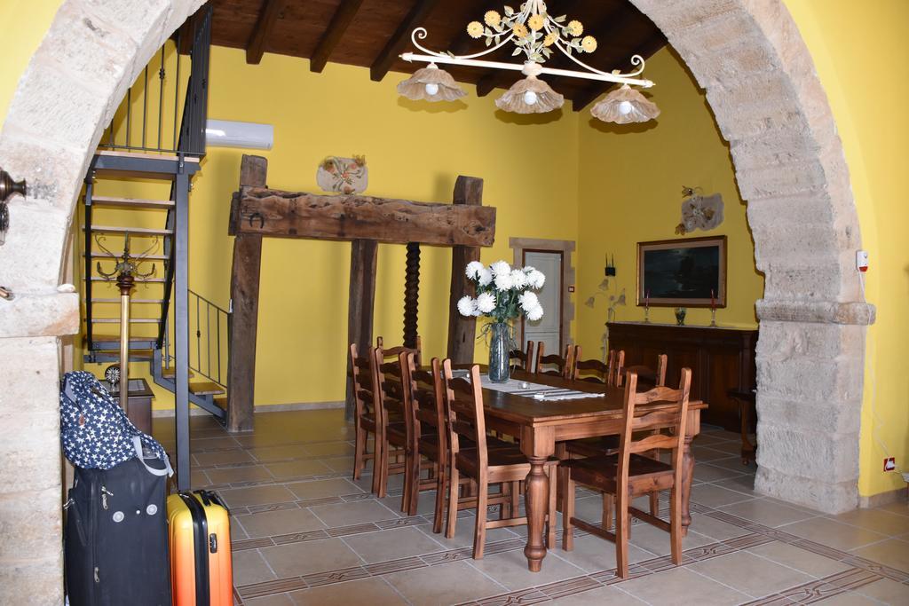 Il Vecchio Frantoio Villa เอากุสตา ภายนอก รูปภาพ
