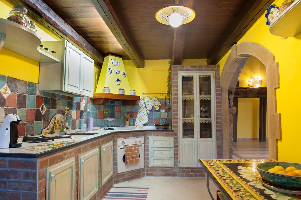 Il Vecchio Frantoio Villa เอากุสตา ภายนอก รูปภาพ