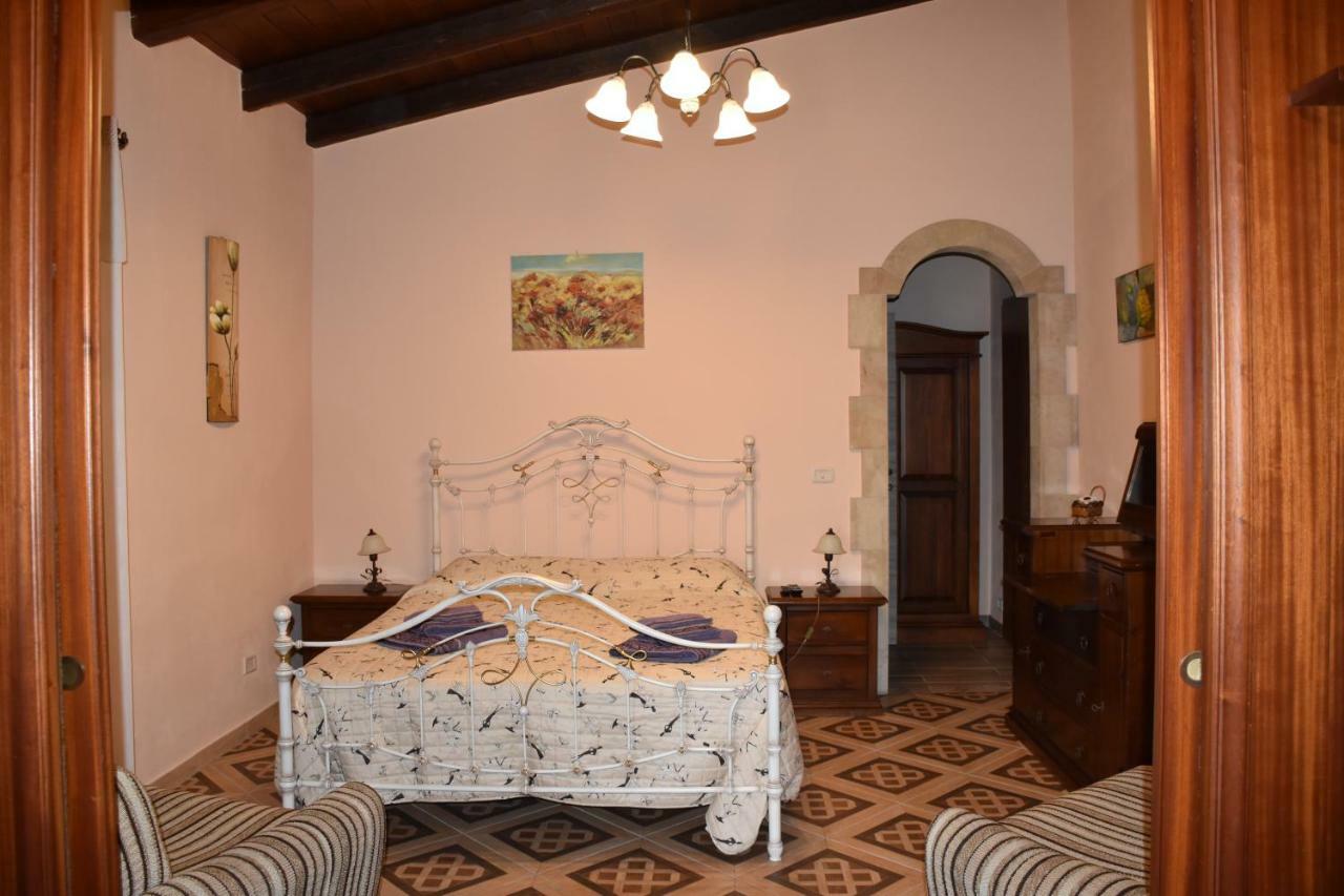 Il Vecchio Frantoio Villa เอากุสตา ภายนอก รูปภาพ